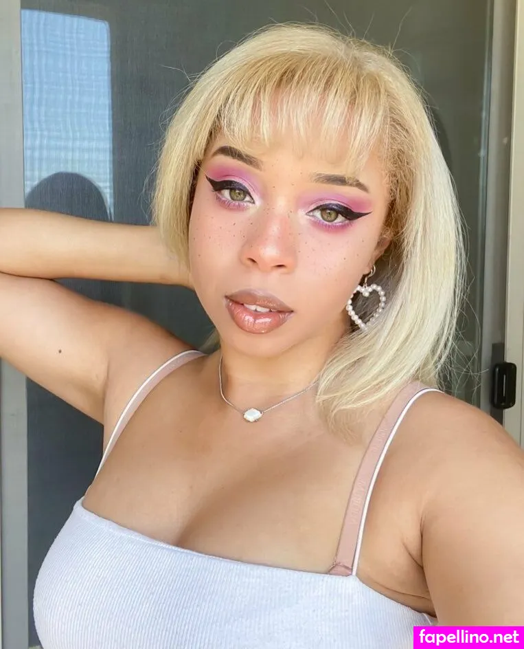lesweetpea, sweepeatx Nude Leaked OnlyFans Photo #6nvmqTnik1