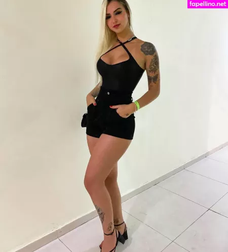 Leticia Ferrazzani OnlyFans Thumbnail #R05GNsCNiW