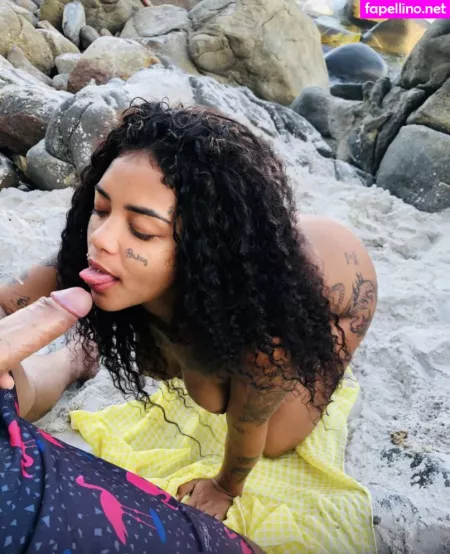 Leticia Gabriela OnlyFans Thumbnail #Hc4gMkMmKm