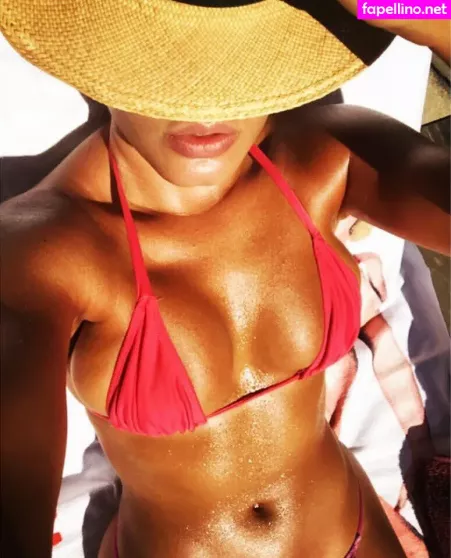 Leticia Lima OnlyFans Thumbnail #qaGAOs40Qq