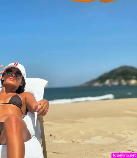 Leticia Salles OnlyFans Thumbnail #h8e4L3F6EV