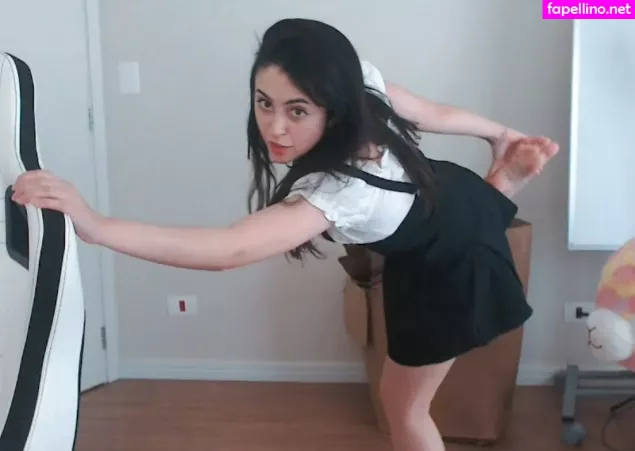 Leticia Shirakiin OnlyFans Thumbnail #YfFTZvrYEL