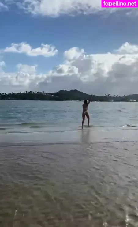 Leticia Spiller OnlyFans Thumbnail #X0xOg7WPJu