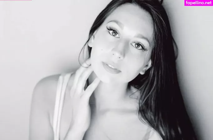 Letizia Ceresa OnlyFans Thumbnail #5oHhU0qQii