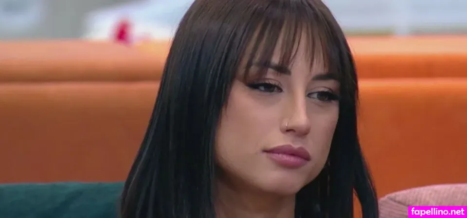 Letizia Petris OnlyFans Thumbnail #OdzcRFknXZ