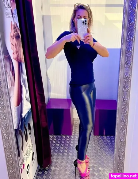 Letzbimbo OnlyFans Thumbnail #OE2nLBRuDy