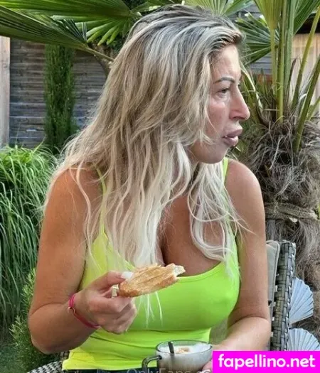 Letzbimbo OnlyFans Thumbnail #grjrw9a5YW