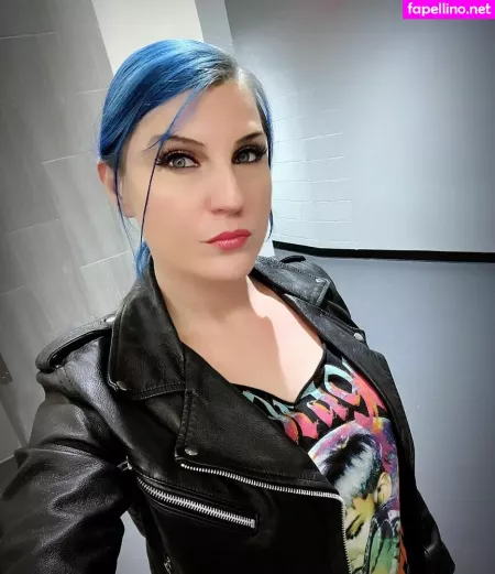 Leva Bates OnlyFans Thumbnail #2MV6YlJ4oS