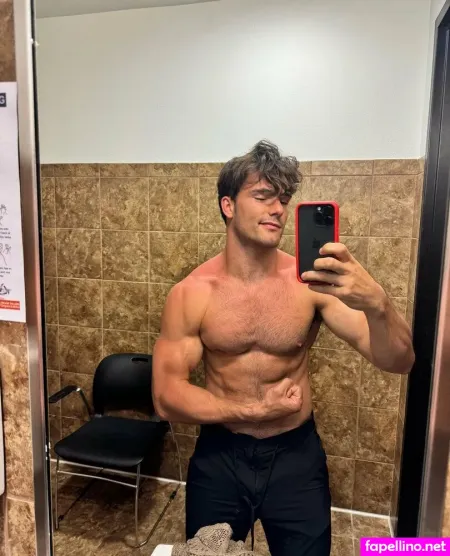 Leviconely 1 OnlyFans Thumbnail #leV5F3UaGO