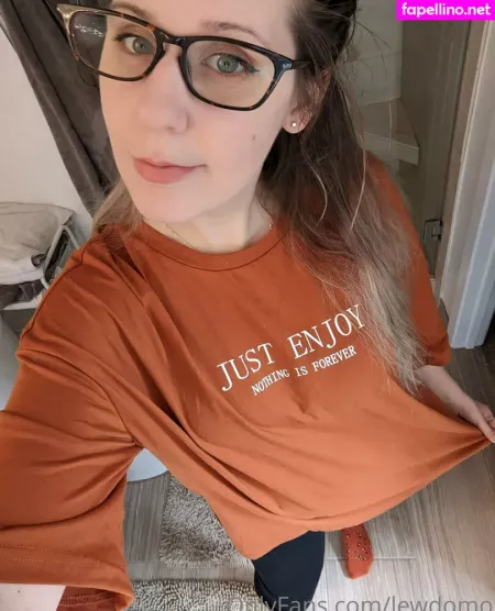 Lewdomo OnlyFans Thumbnail #mlf1T7D344