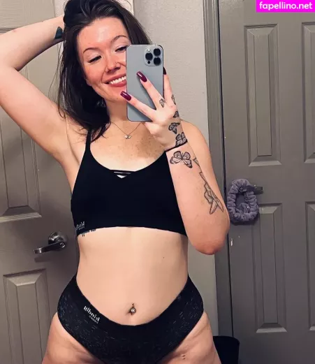 Lex Saige OnlyFans Thumbnail #XCftrvZ8I2