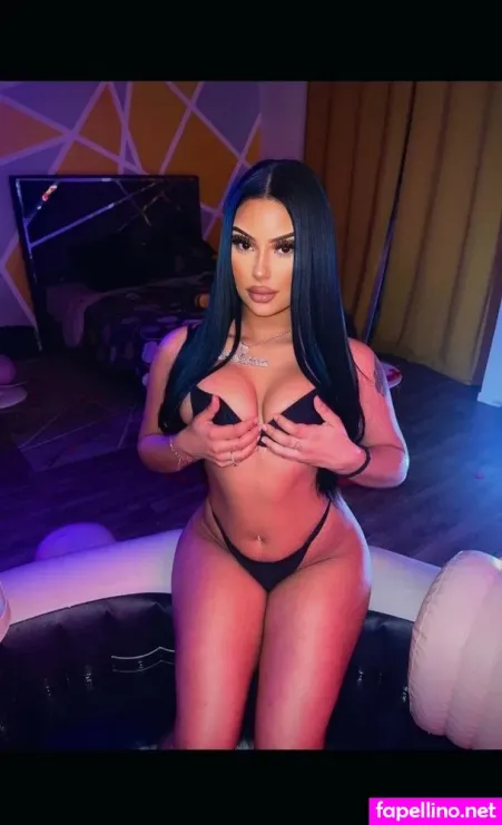 Lexaa Off OnlyFans Thumbnail #7QZ1M4WbcI