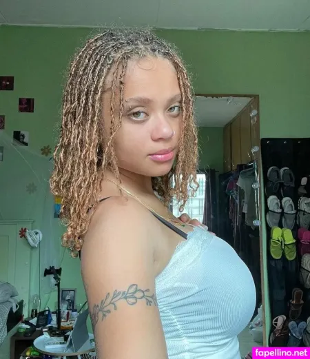 Lexcova Lexay X Kingkorbel OnlyFans Thumbnail #nNIizBj0be