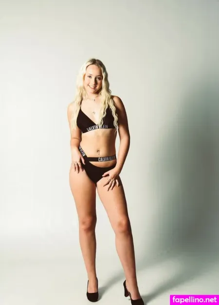 Lexi Booker OnlyFans Thumbnail #Ogeepo6E8N