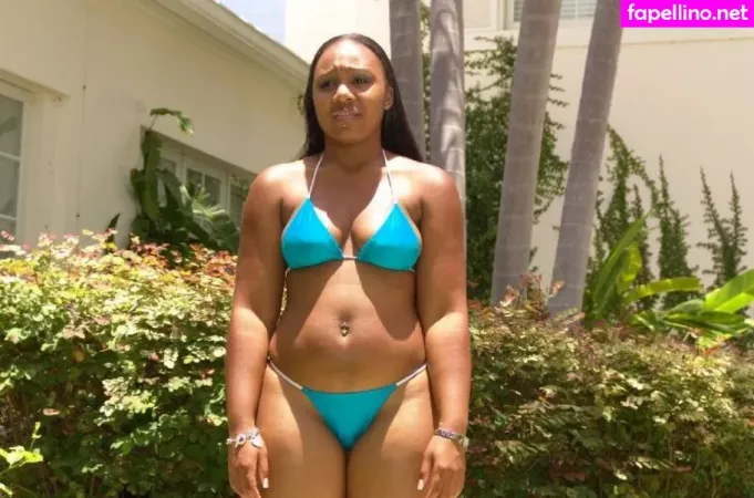 Lexi Cruz OnlyFans Thumbnail #rJEostTErn