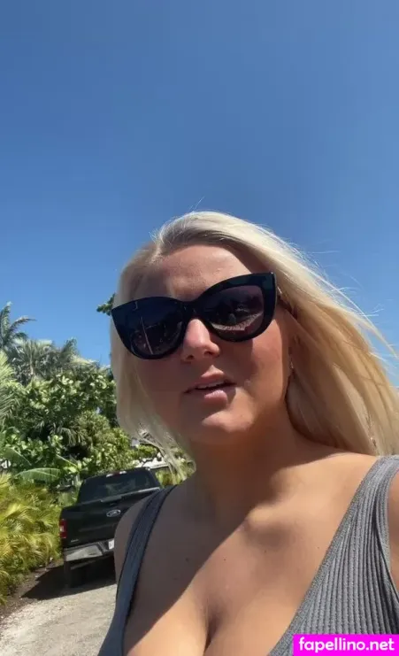 Lexi Holmstrom OnlyFans Thumbnail #7FhGKHfaet