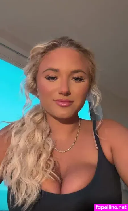 Lexi Holmstrom OnlyFans Thumbnail #XCtaKQC4ZE