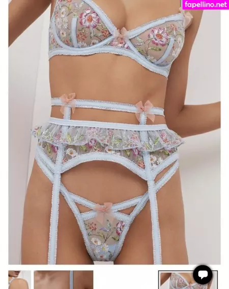 Lexi Love81 OnlyFans Thumbnail #37gebZ2mR5