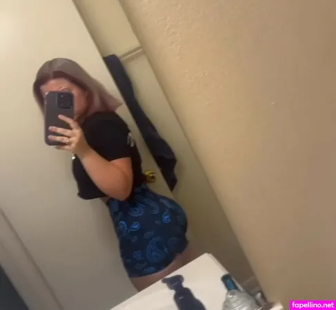 Lexi S Adale OnlyFans Thumbnail #AU2nIiEYCu