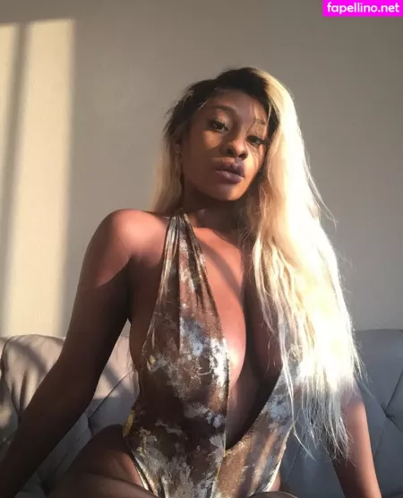 Lexi Slade OnlyFans Thumbnail #Y8EbJhHZ2Y