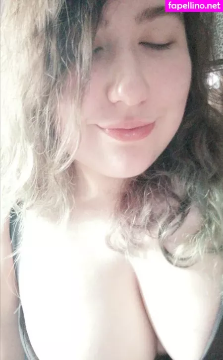 Lexi1927 OnlyFans Thumbnail #FU4UeWnwJl