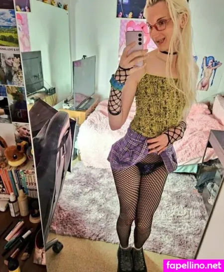 Lexia Lynx OnlyFans Thumbnail #4nMdiMvCGU