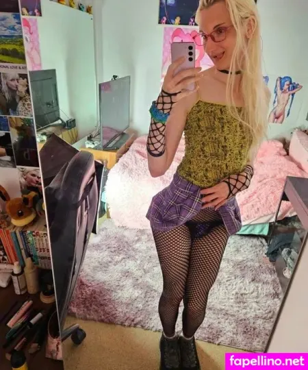 Lexia Lynx OnlyFans Thumbnail #B8L9VLGdGJ