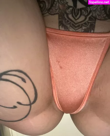 Lexiblow420 OnlyFans Thumbnail #EKoP3UnbPV