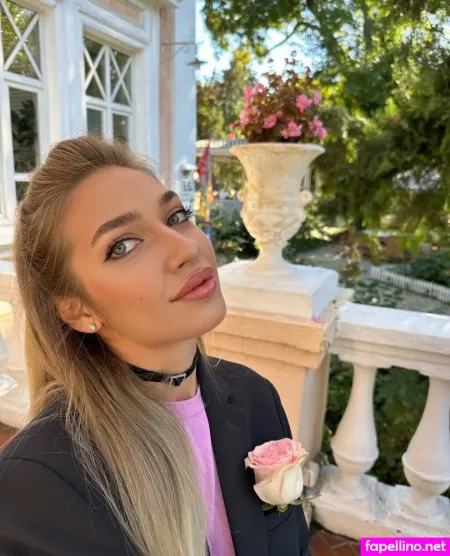 Lexiehartt OnlyFans Thumbnail #DCzBzuiW53