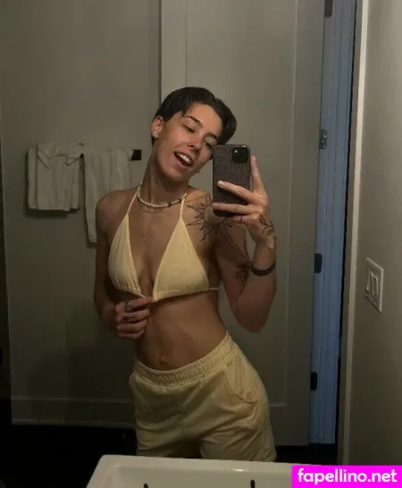 Lexiepeterss 1 OnlyFans Thumbnail #M2AvWfKyQS