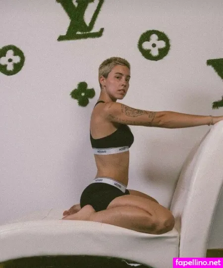 Lexiepeterss 1 OnlyFans Thumbnail #t69LyQupku