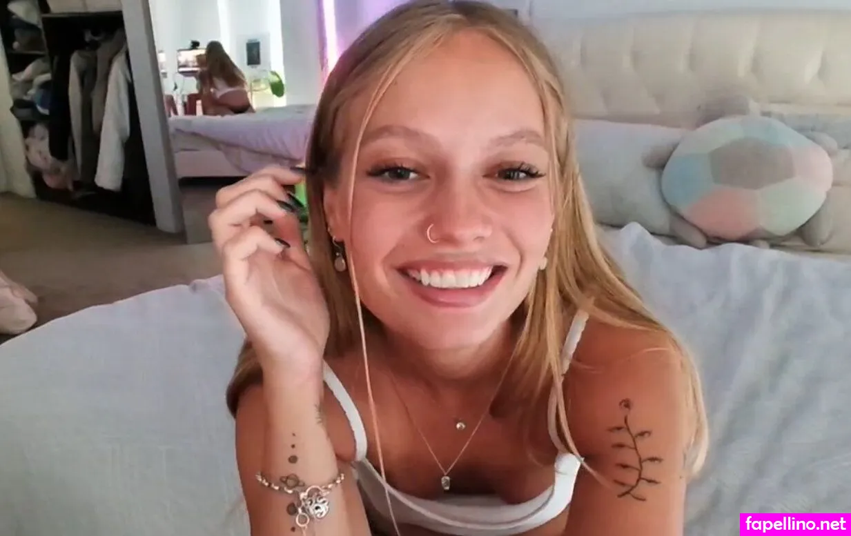 Huntervalentinex, lapswithlex_, lexifever Nude Leaked OnlyFans Photo #4ZYuCOT4cN