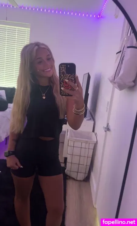 Lexii Violett OnlyFans Thumbnail #hAbbithu5k