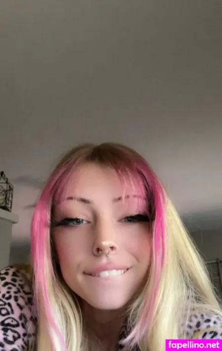 Lexiibaby OnlyFans Thumbnail #NLlrkihbZE