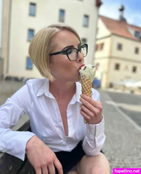 Lexikoenig OnlyFans Thumbnail #zUWsVx8L0W
