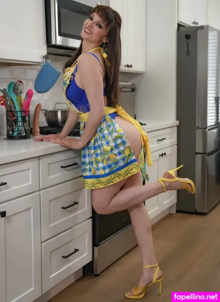 Lexiluna Main Profile Photo