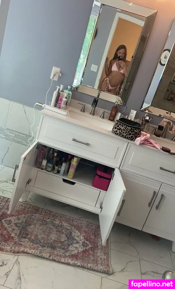 lexilynn01_, lexilynnstl Nude Leaked OnlyFans Photo #0ePuYo9BvE