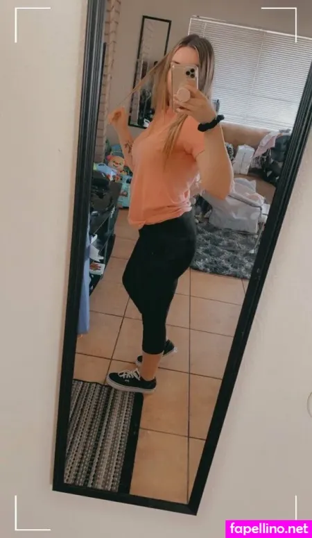 Lexisnotfromtexas OnlyFans Thumbnail #uL6RwIgA3u