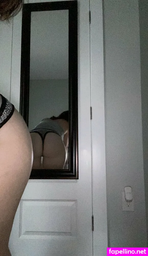 Crystalwolfzz, lexiewolff, lexiwolfff Nude Leaked OnlyFans Photo #7eYCzDlkbm