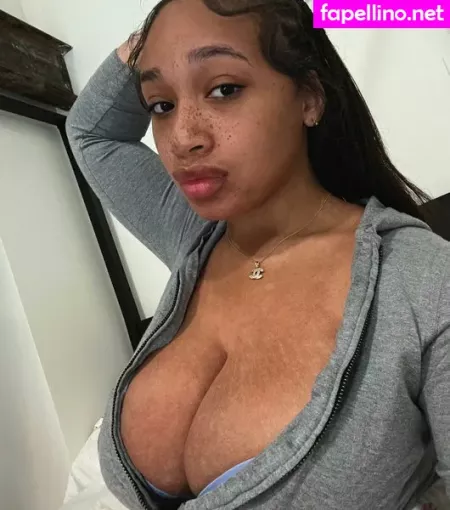 Lexxiibaebie OnlyFans Thumbnail #C46reWYRAH
