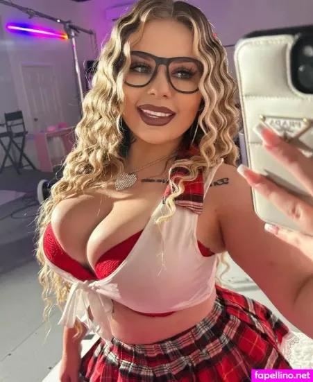 Lexxxiferrarifree OnlyFans Thumbnail #dCQNxYEHj4