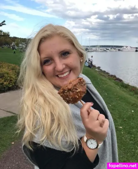 Lexy Schulte OnlyFans Thumbnail #rABCR4xdGI