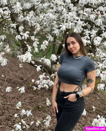 Leya Le OnlyFans Thumbnail #oFy2TOOL12