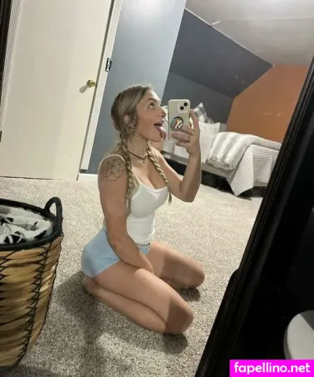 Leyawhite OnlyFans Thumbnail #72vcbU8eT6