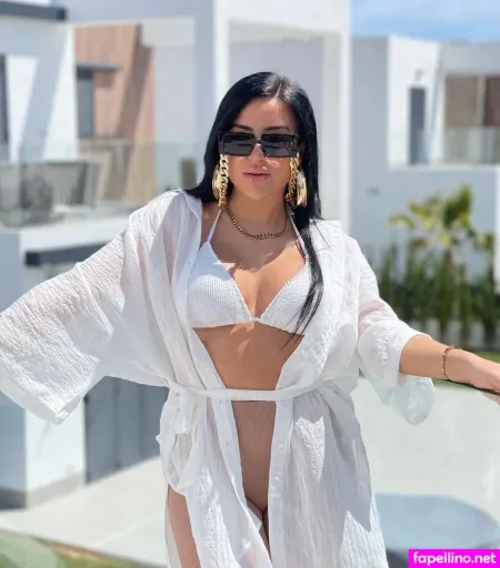 Leyla Lahouar OnlyFans Thumbnail #pn40f4gwJ2