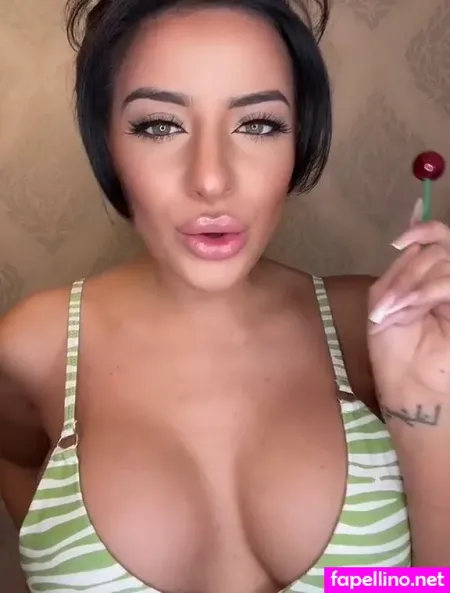 Leyla Lahouar OnlyFans Thumbnail #qPbyrnItA2