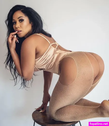 Leyla Latin OnlyFans Thumbnail #wIP4OPqMsE