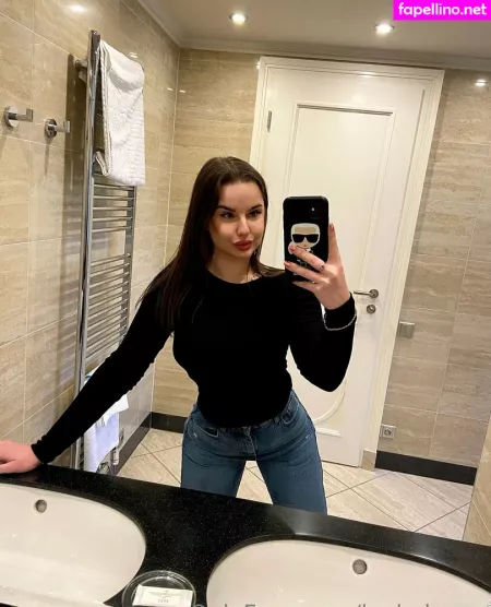 Leyla Luxxx OnlyFans Thumbnail #mOro4UUFXe