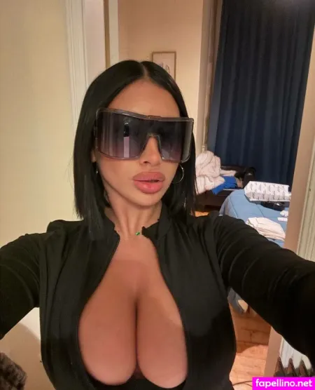 Leylaamari OnlyFans Thumbnail #xqOunyX9Zl