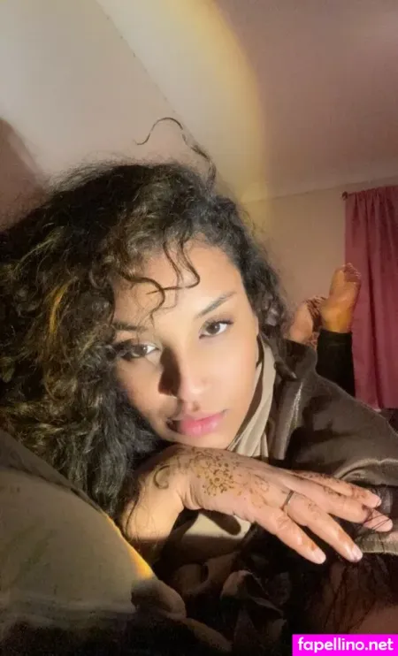 Leylafindom OnlyFans Thumbnail #zoVMS8EKJb